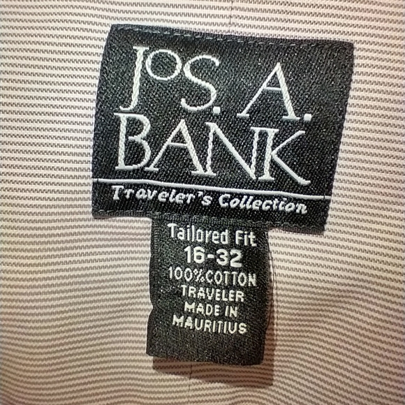 Jos A Bank Traveler's Collection Tailored Fit Button Up Shirt Men's 18-32. - Picture 5 of 5